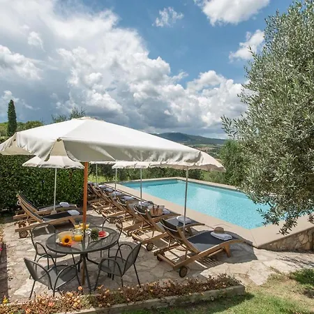 Licia 12 Villa Chiusi