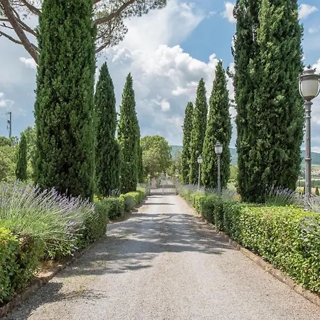 Licia 12 Villa Chiusi
